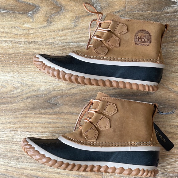 Sorel Out N’ About Duck Boot in Elk NWT - Picture 7 of 12